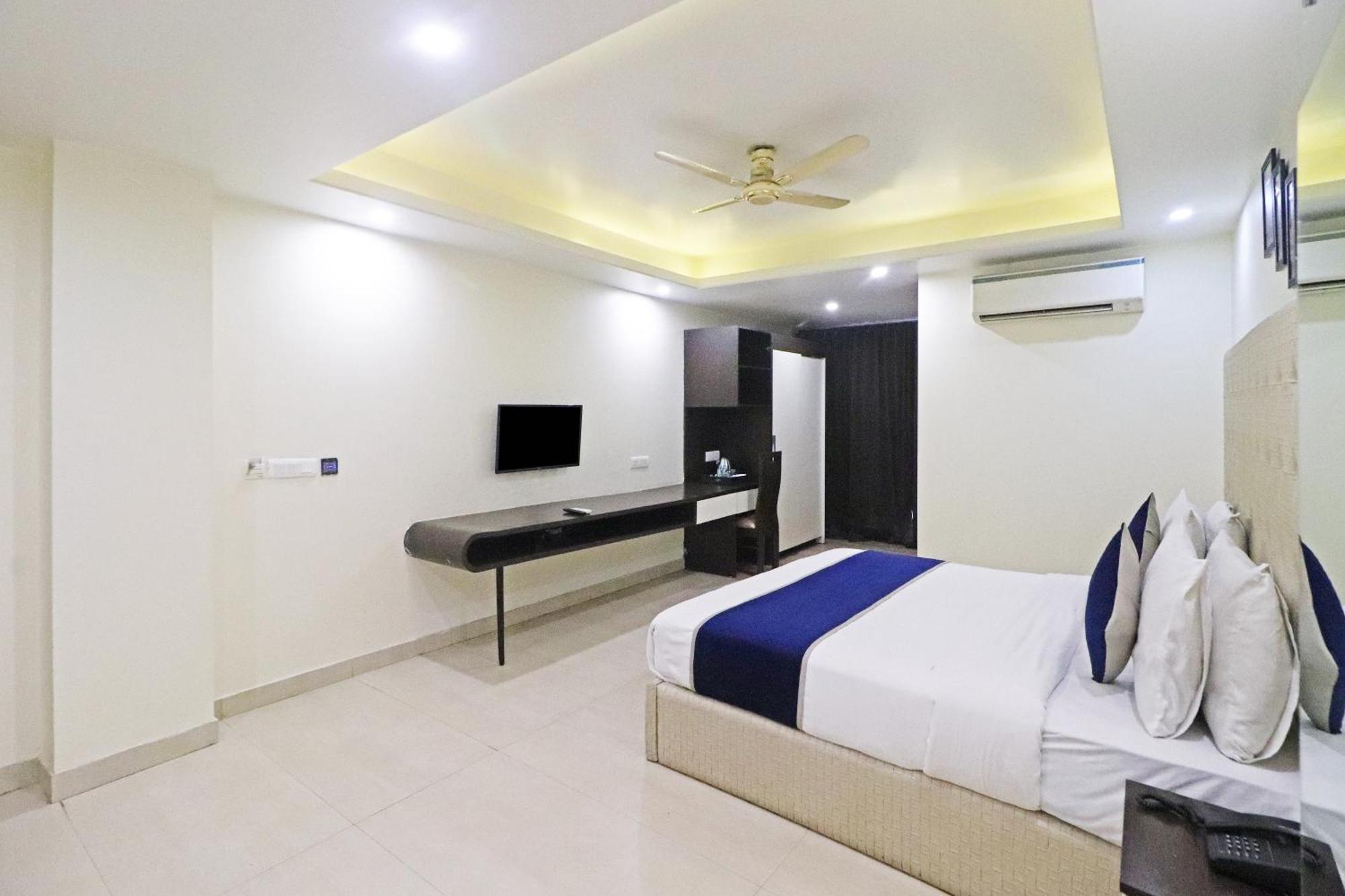 Hotel The Archer Artemis Hospital Road Sector 52 Gurgaon Exterior foto