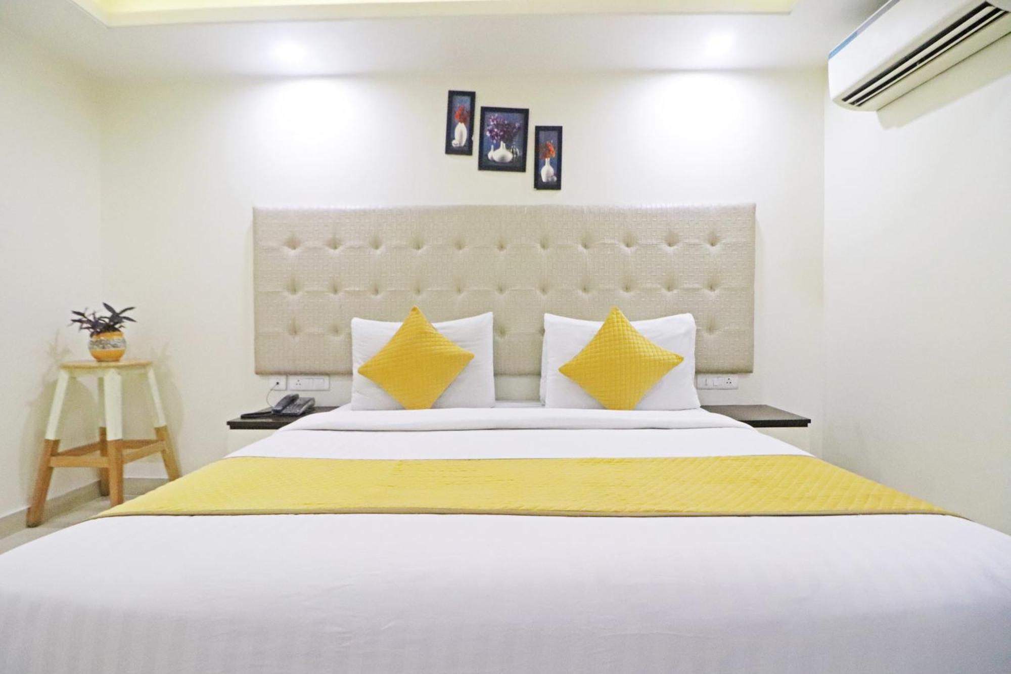 Hotel The Archer Artemis Hospital Road Sector 52 Gurgaon Exterior foto